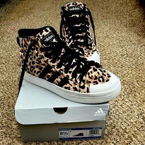 Adidas Bravada Mid Leopard Shoes - Size 8.5